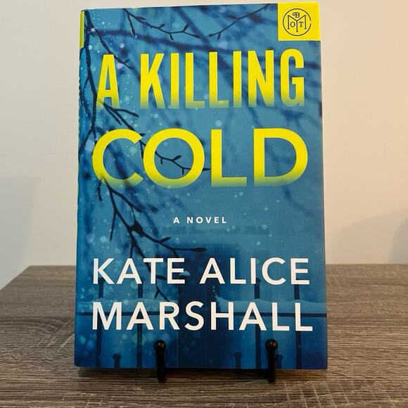 A Killing Cold January Book of the Month by Kate Alice Marshall - Thriller 2025 - Picture 1 of 7